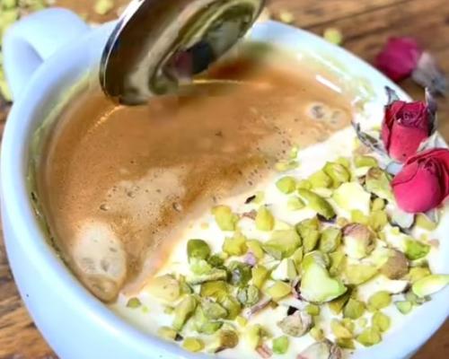 Pistachio Macchiato img
