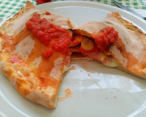 Calzone img